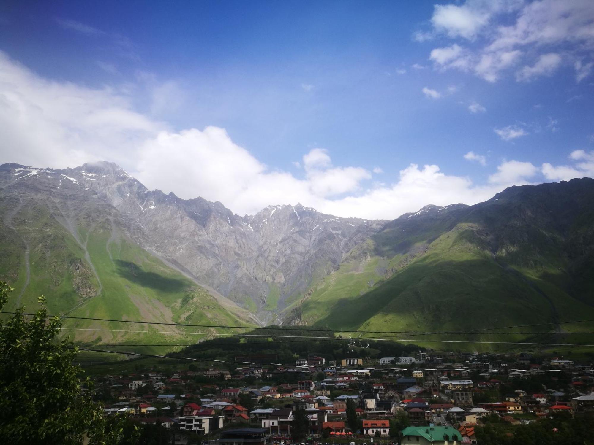 Belas Guesthouse Kazbegi Ngoại thất bức ảnh