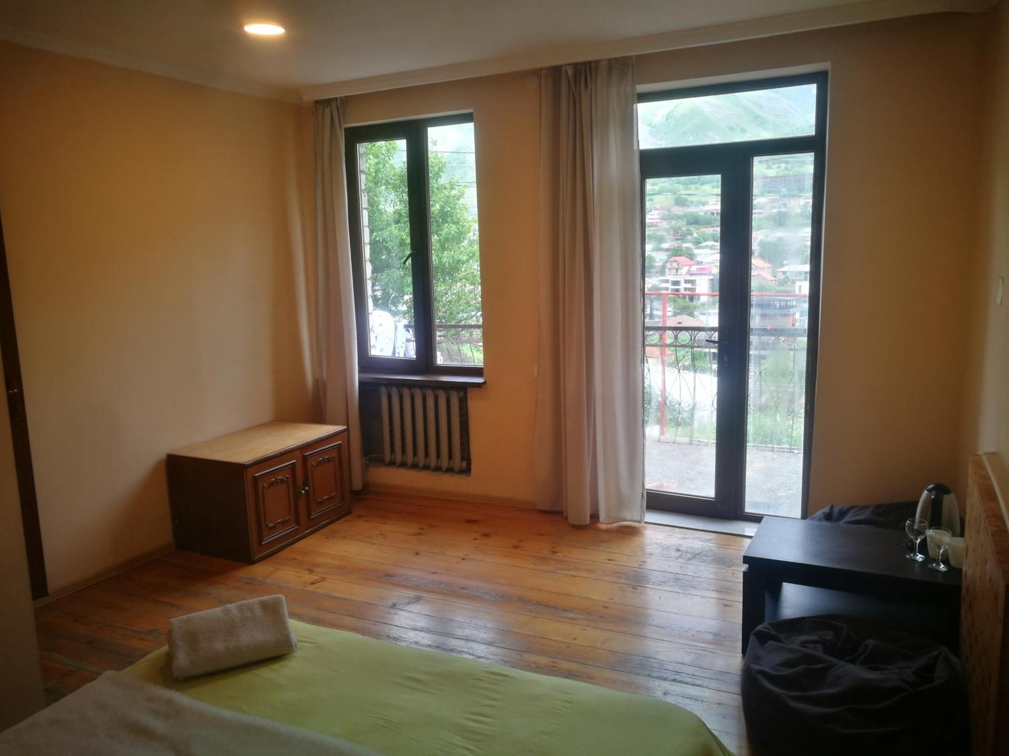 Belas Guesthouse Kazbegi Ngoại thất bức ảnh