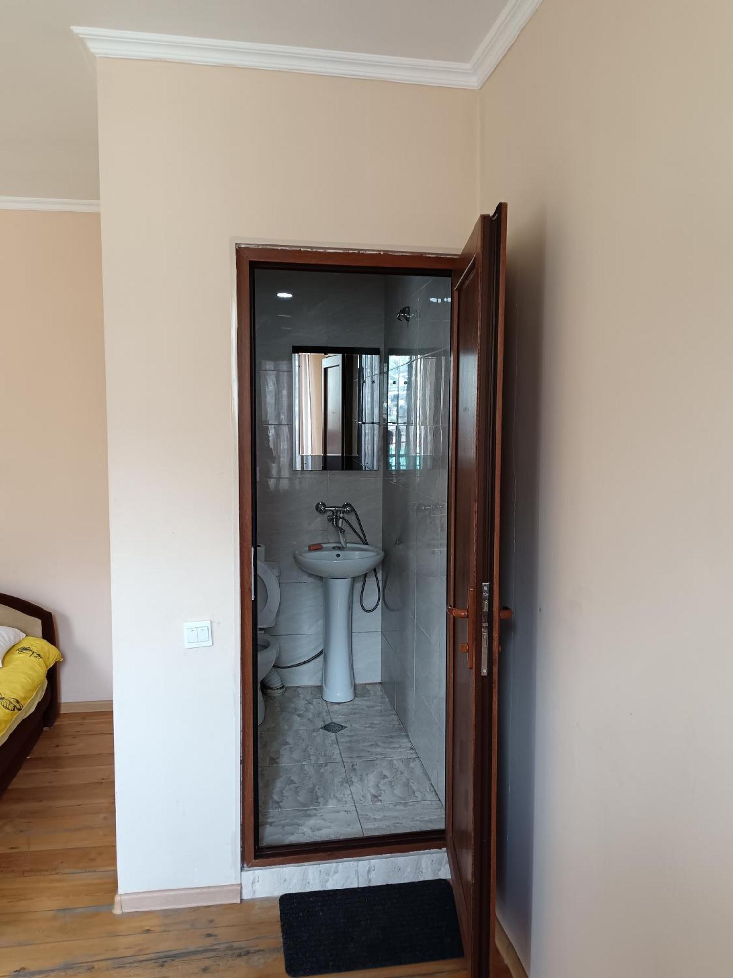 Belas Guesthouse Kazbegi Ngoại thất bức ảnh