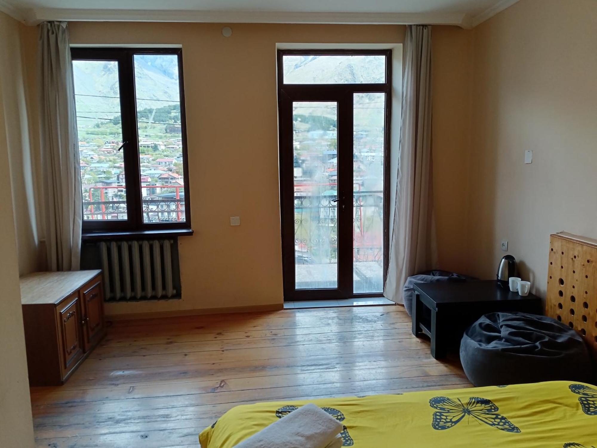 Belas Guesthouse Kazbegi Ngoại thất bức ảnh